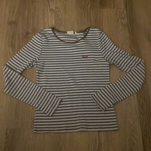 Levi’s Long Sleeve Top